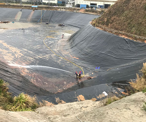 碧江废水池清理