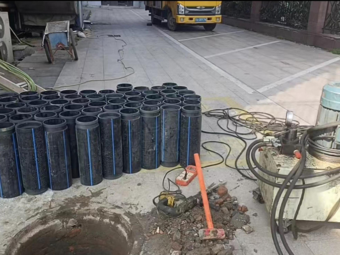 碧江PE置换管厂家 DN315置换管 非开挖管短管置换